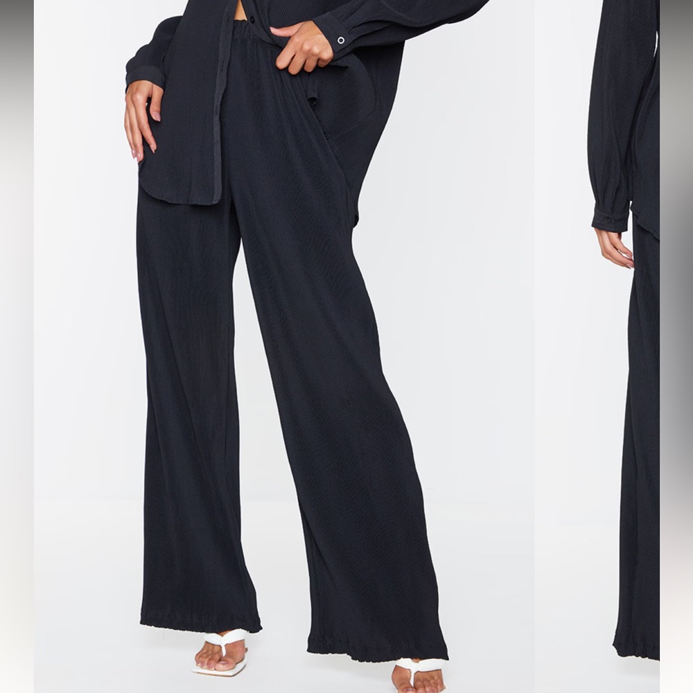 PrettyLittleThing	 Black Plisse High Waisted Wide Leg Pants